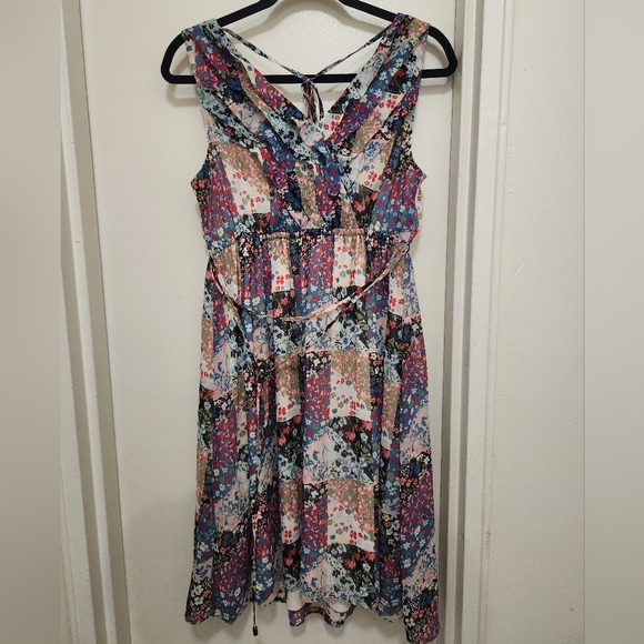 Jessica Simpson Maternity Dress Size Small with patchwork design - Picture 5 of 7